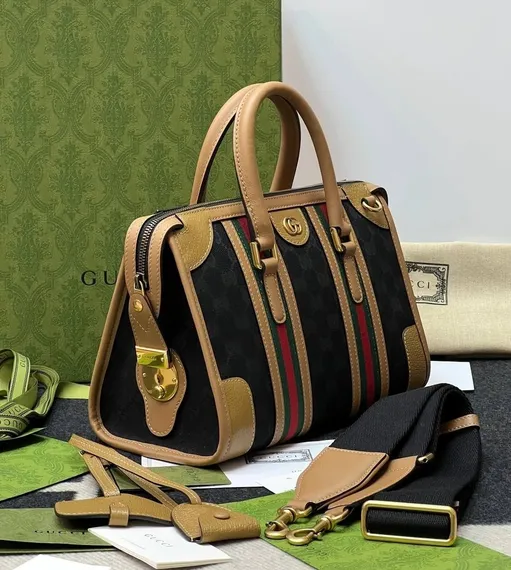 Сумочка женская Gucci Bauletto маленького размера коричневый