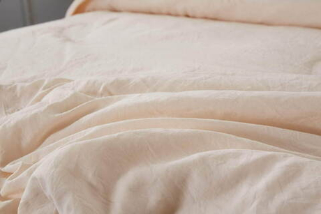 Покрывало 230x250 и 2 наволочки 50х70 Sofi De MarkO Наоми кремовое