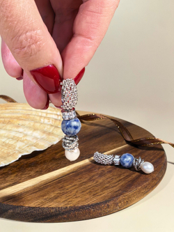 Серьги с содалитом и жемчугом