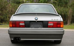 BMW E30 Бленда под квадратный номер на ВП (Реплика "Стекловолокно")