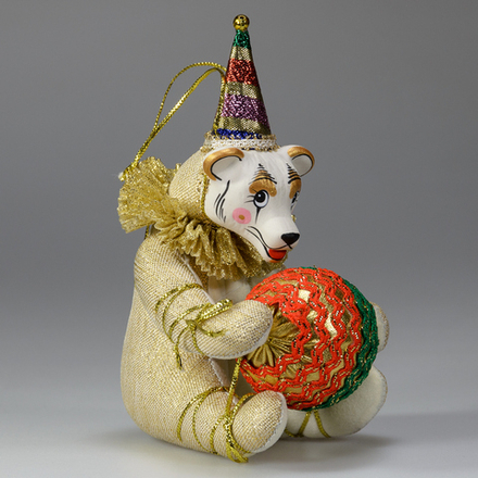 Ёлочная игрушка Медвежонок в колпаке с шаром