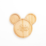 Деревянная менажница из кедра для подачи блюд и закусок с гравировкой "Never say never"