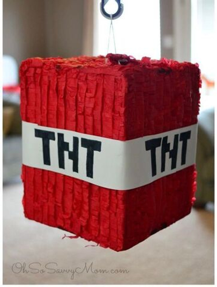 Пиньята "TNT" (без наполнения)