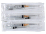 Шприц трехкомпонентный 2 мл Luer с двумя иглами 0,5 ⨯ 25 мм (25G) + 0,7 ⨯ 40 мм (22G) SFM 100 шт