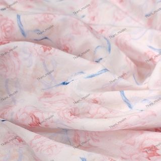 Колибри на пионах