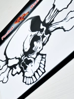 Наклейка - Череп с костями