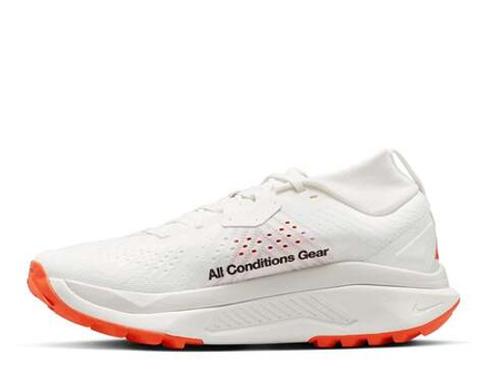 Мужские беговые кроссовки Nike ACG Zegama Trail M бело-оранжевые