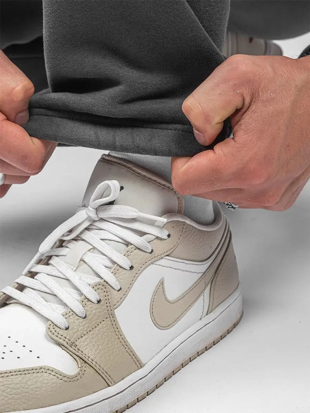 Брюки Hardlunch Basic джоггеры с начесом темно-серые