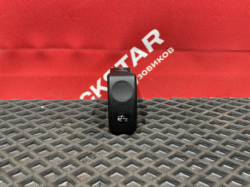 Кнопка освещения за кабиной