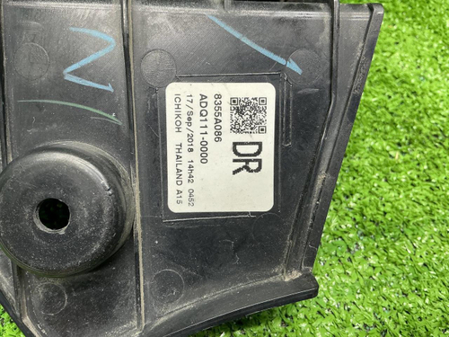 Накладка правая Mitsubishi Pajero Sport 3 (15-21)