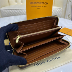 Louis Vuitton Zippy Wallet