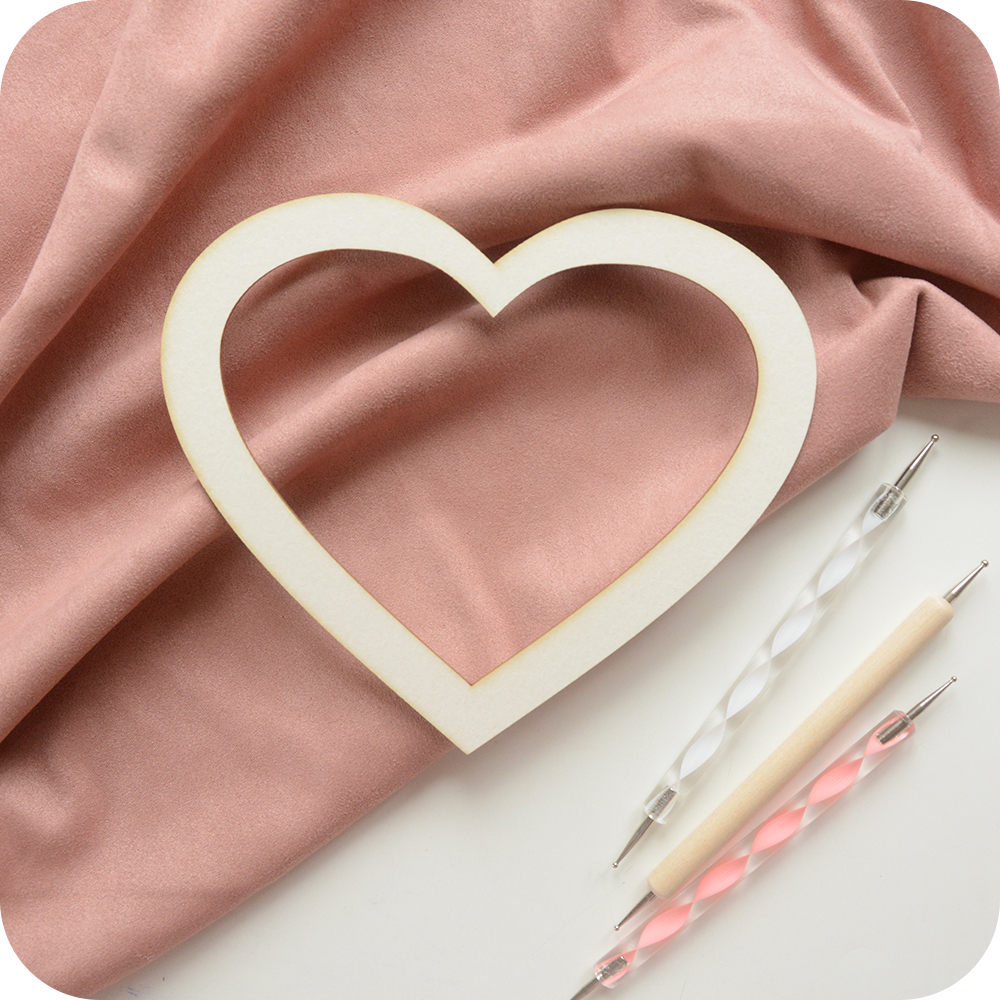 Заготовка для тиснения "Сердце" размер в ассортименте