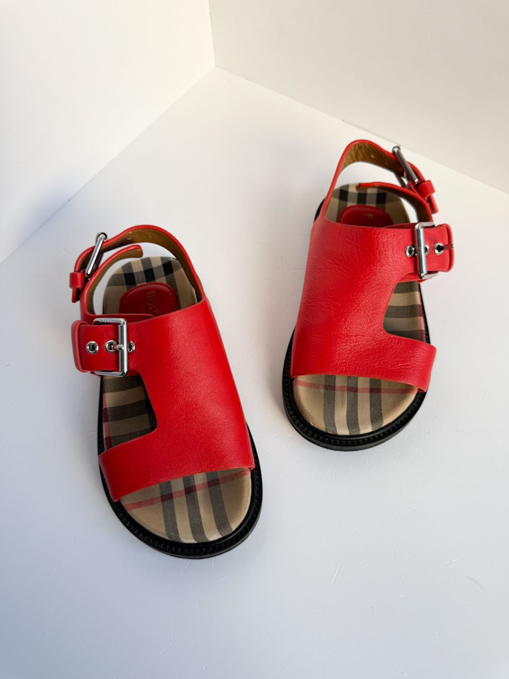 Сандалии Burberry, 28