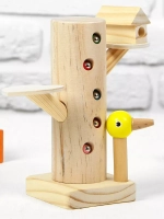 Развивающая игра Достань червячка из дерева