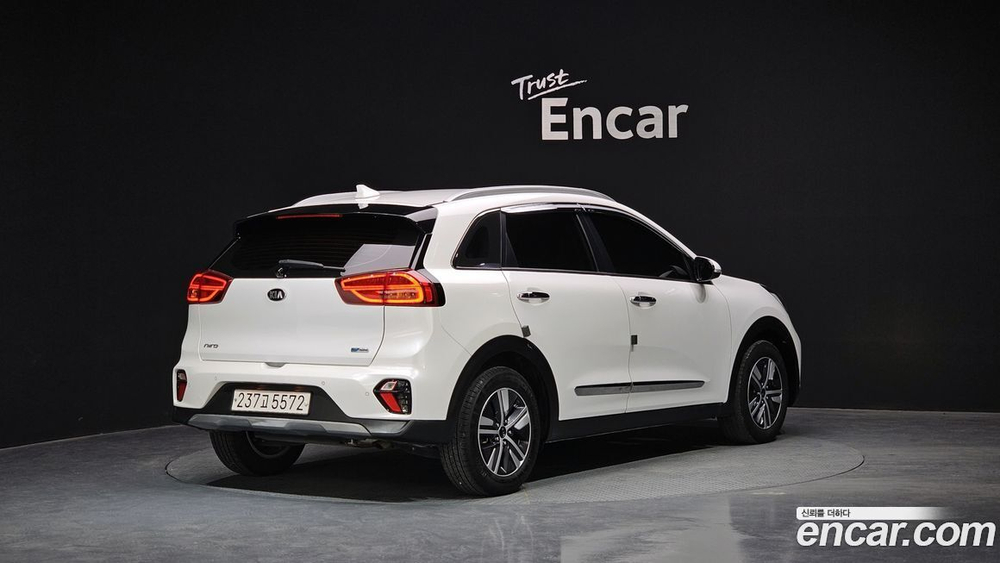 Kia The New Niro 1.6 HEV (09.2020)
