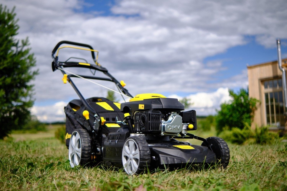 Газонокосилка Champion LM4627