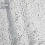 Белое кружево с мелкими цветами