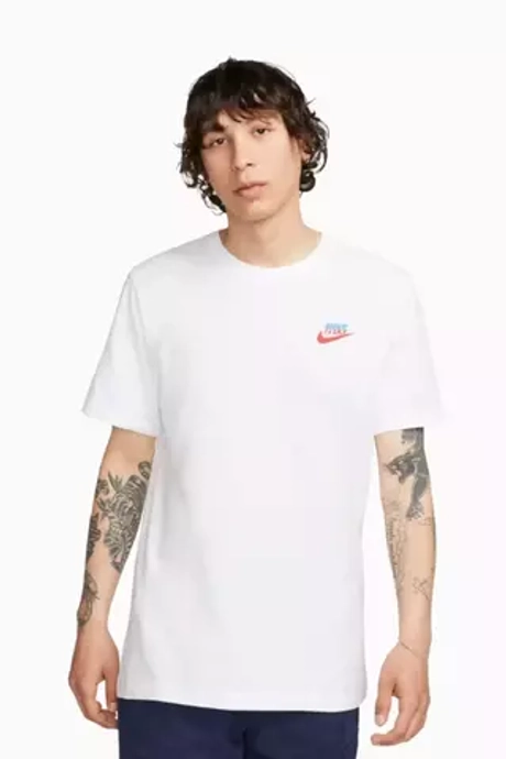 Футболка Nike Sportswear