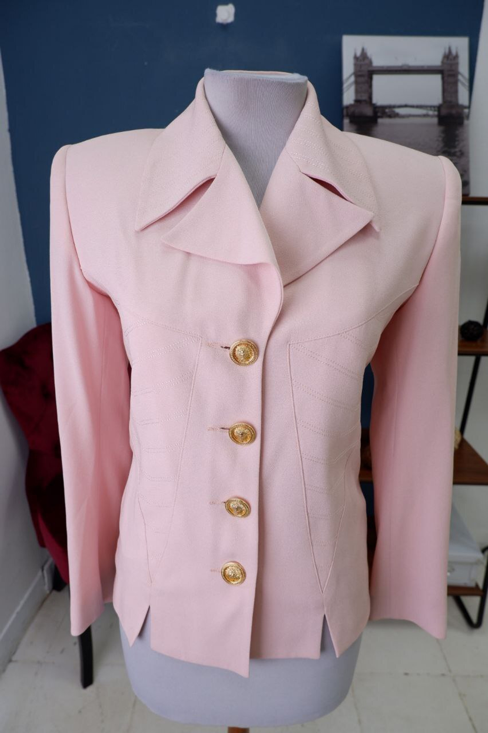 Жакет Viscardi пудровый  40 размер