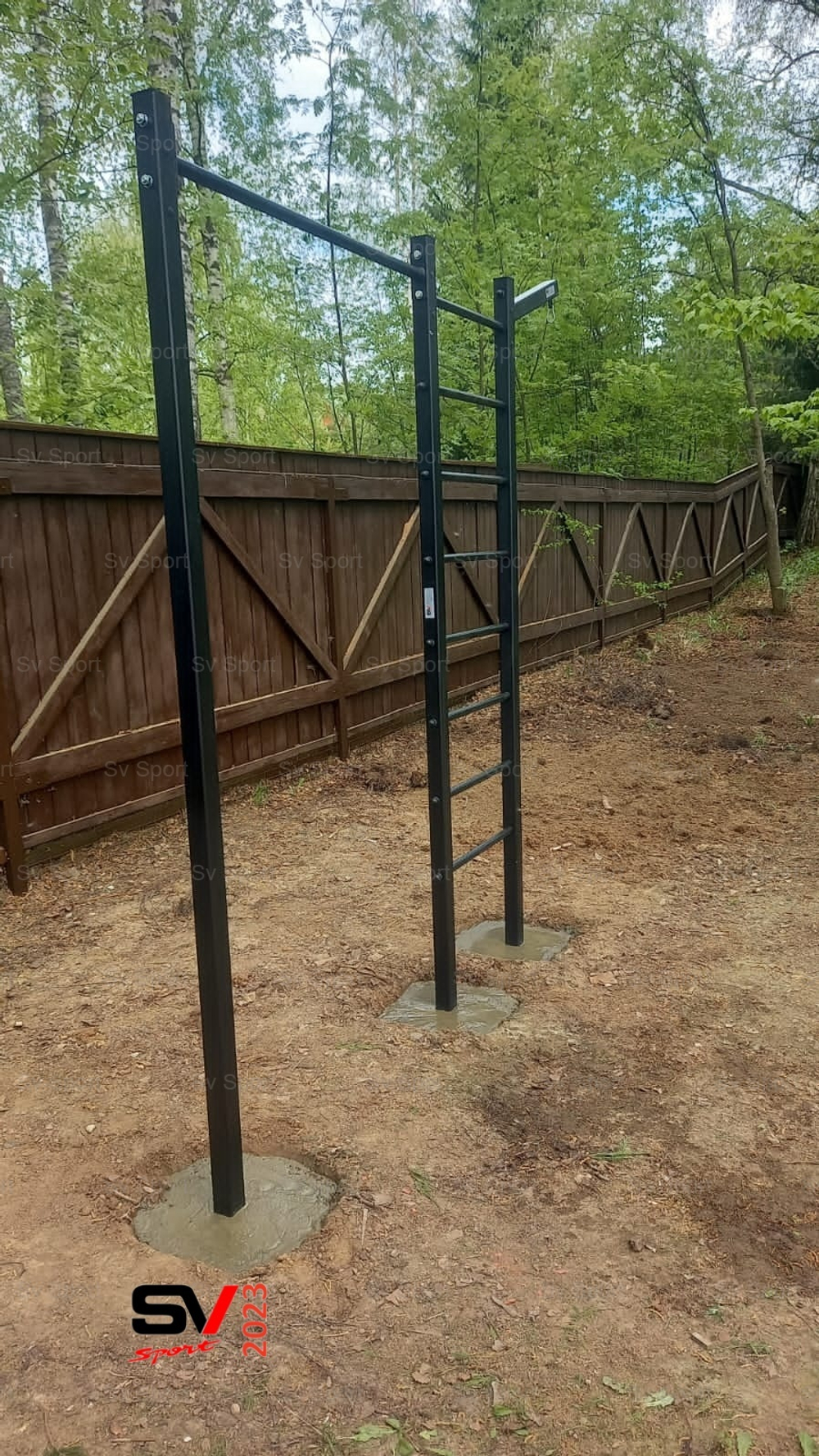 Монтаж уличной шведской стенки Sv Sport (3 вертикальных столба)