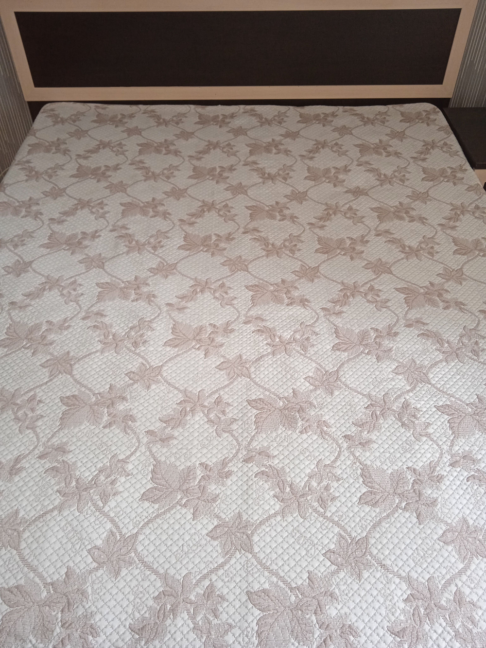 Покрывало жаккардовое двухстороннее Нежность 2656-16 беж,белый 2.0 (180х200)