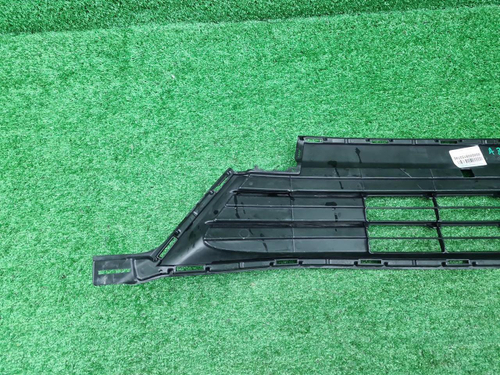 Решетка переднего бампера Toyota RAV 4 ca40 15-19