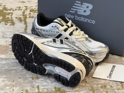 New Balance 1906R Silver Metallic Black
