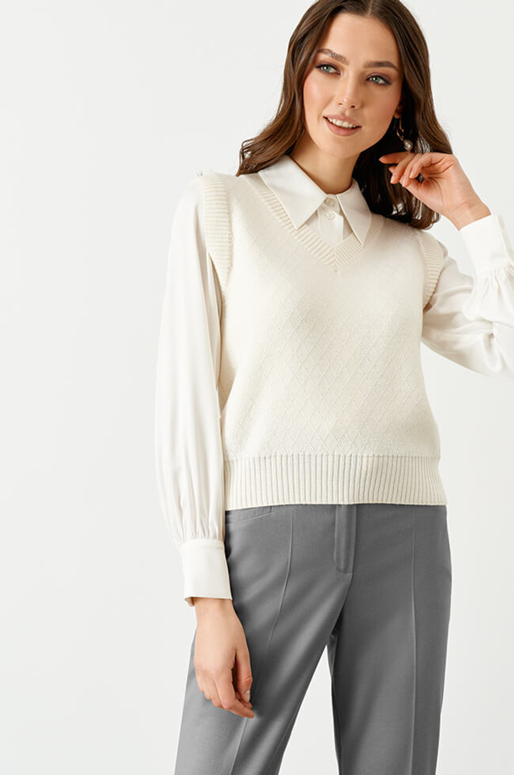 22742 Жилет женский (молочный)