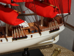 Модель парусника "Secret" ( "Алые Паруса")