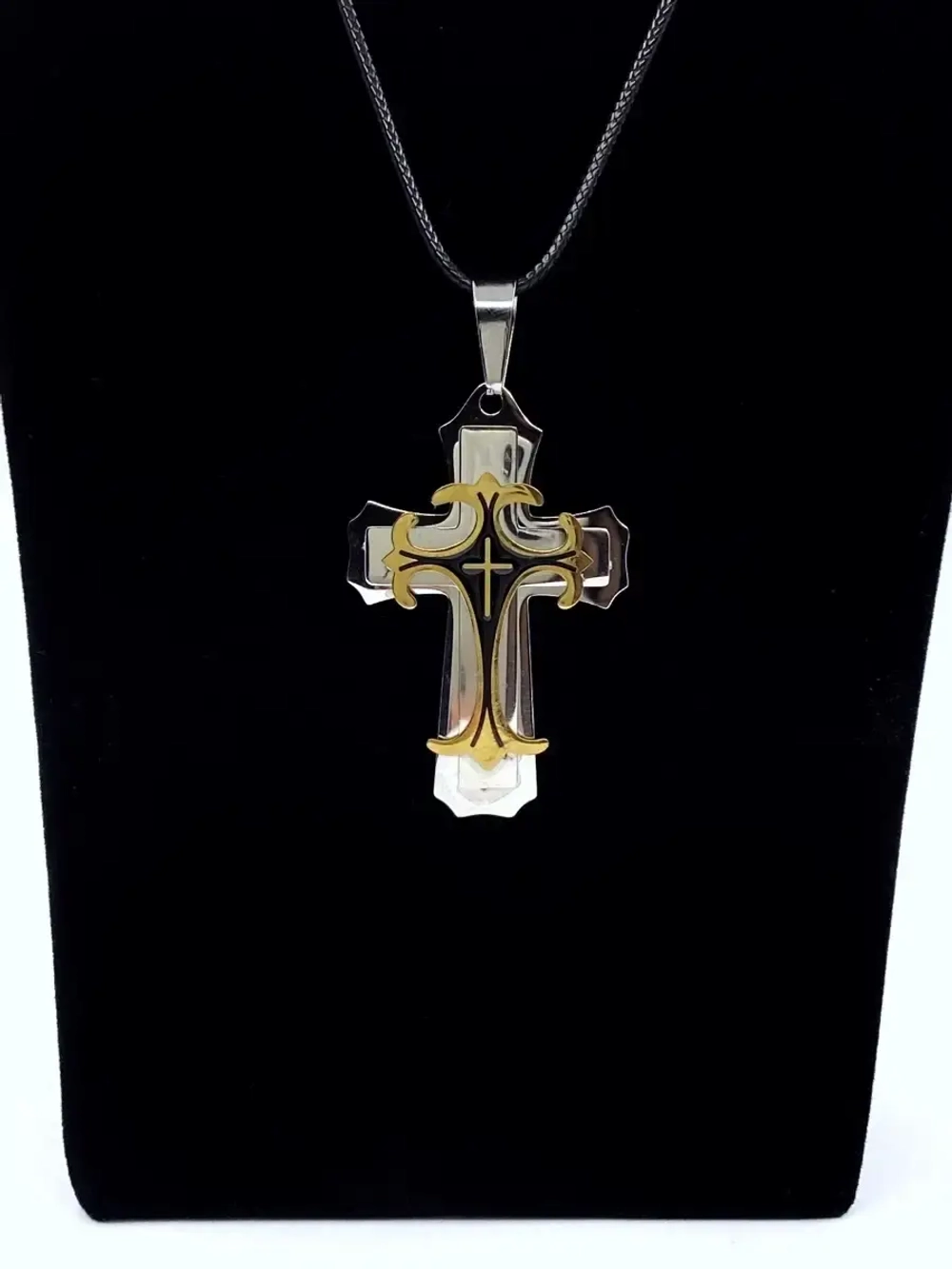 Крупный массивный крест из нержавеющей стали