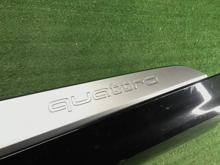 Накладка двери задней левой Audi Q7 4M 2015-н.в