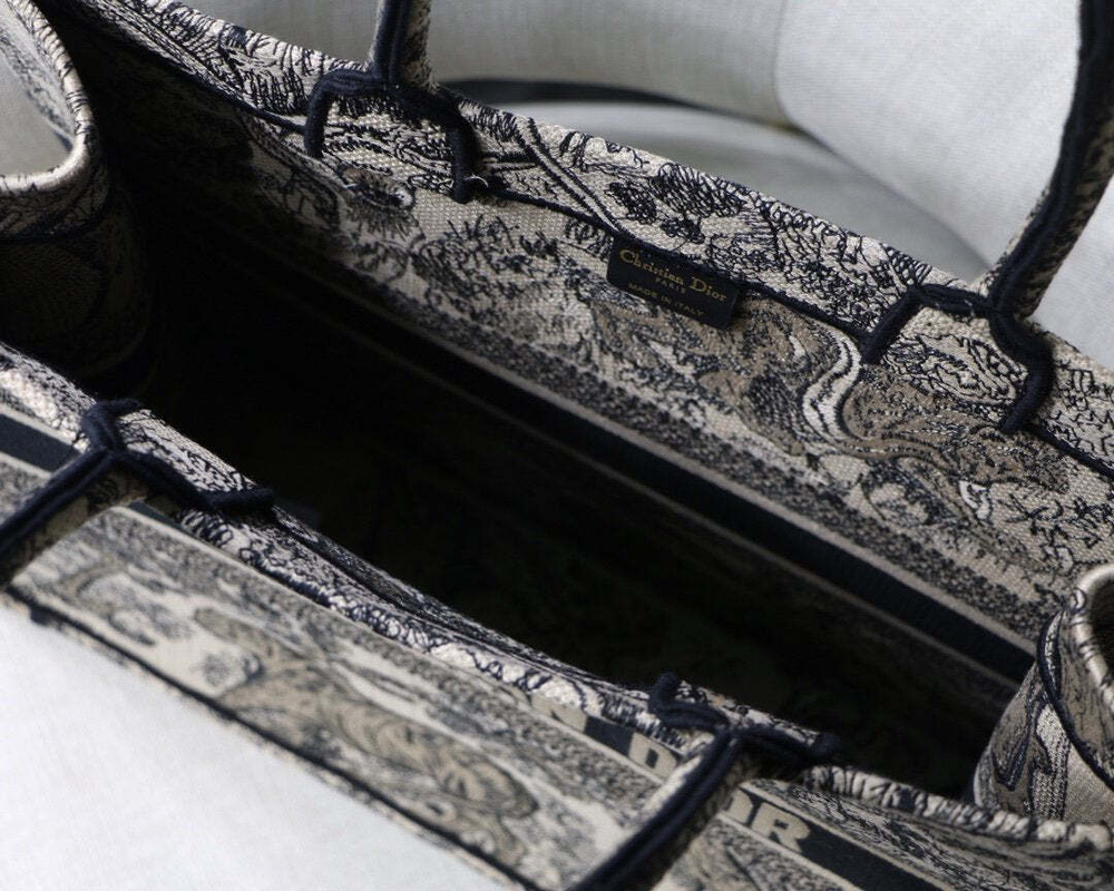 Christian Dior Book Tote 42 cm