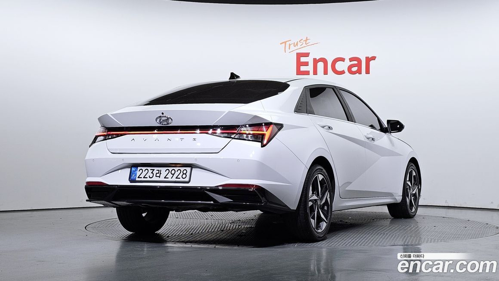Hyundai Avante (CN7) 1.6 (04.2021)
