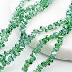 Бусина Треугольник, стекло, цвет зеленый+серебристый, размер около 3*4 мм, цена за нить 34 см