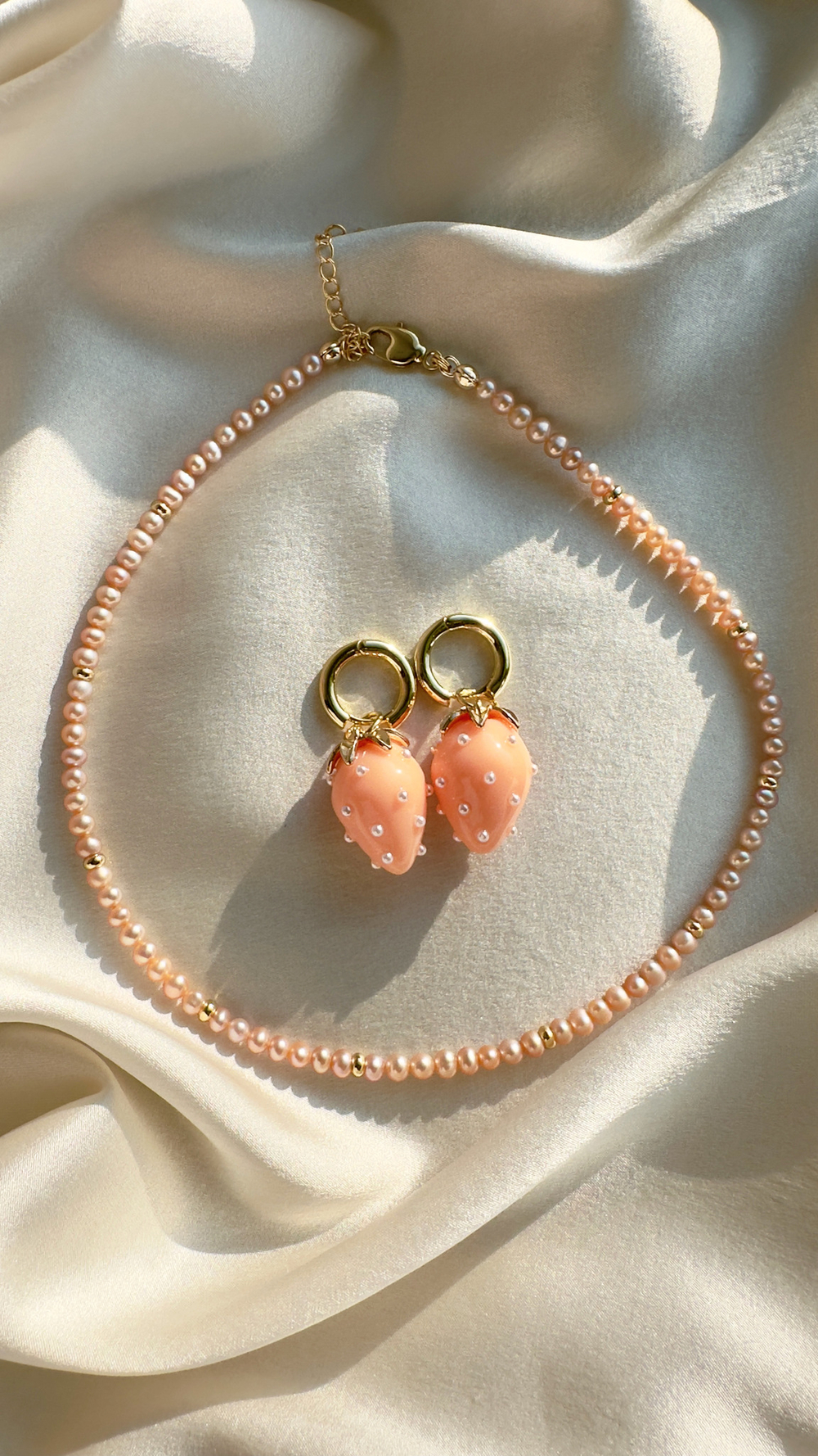 Серьги Клубнички персиковые
