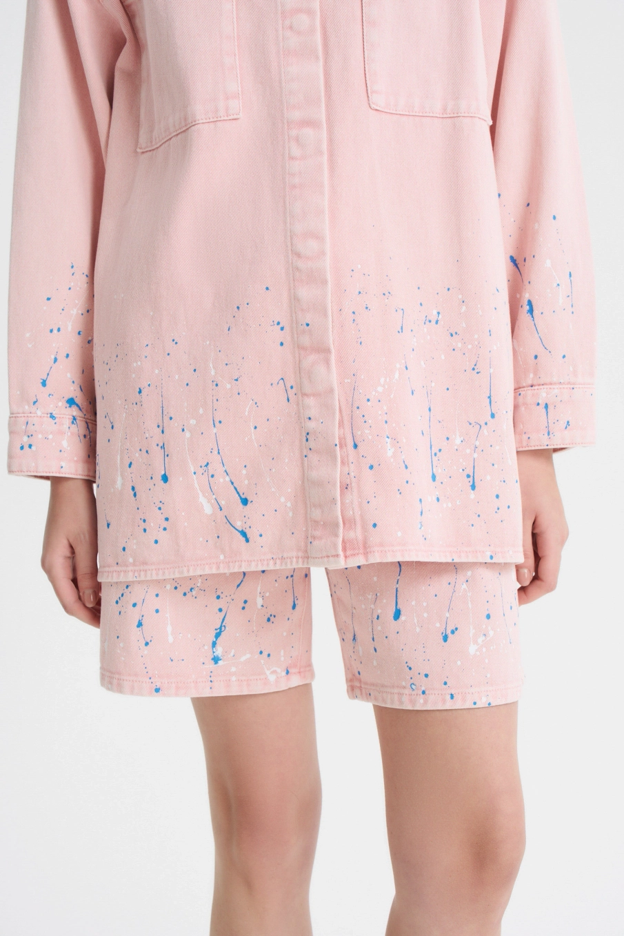 Шорты с принтом разбрызганной краски