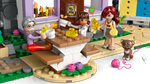 Конструктор LEGO Friends 42669 Дом пчеловода и цветочный сад