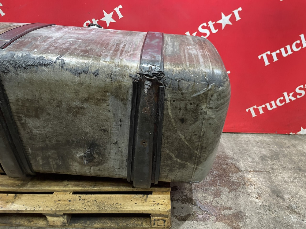 Бак топливный 650L