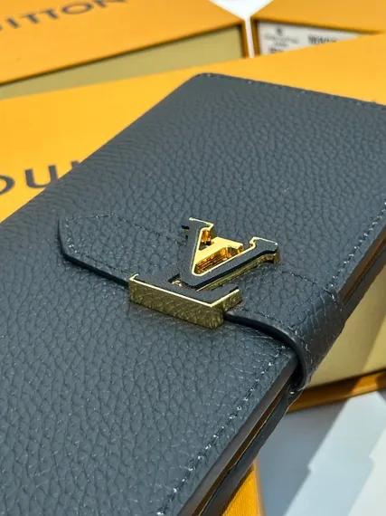 Кошелек Louis Vuitton Lv Vertical