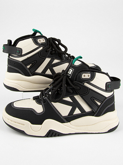 Кроссовки утепленные