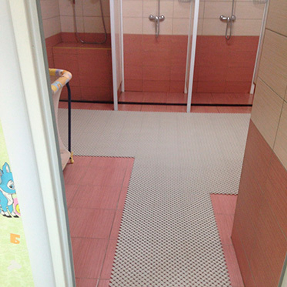 Модульное противоскользящее покрытие для бассейнов и саун Lagune