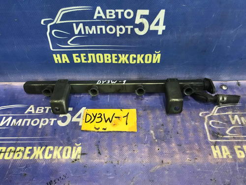 Топливная рейка MAZDA DEMIO 2003