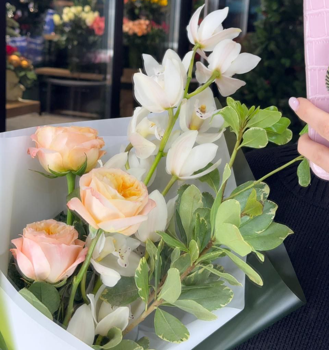 Букет "Грация орхидей"