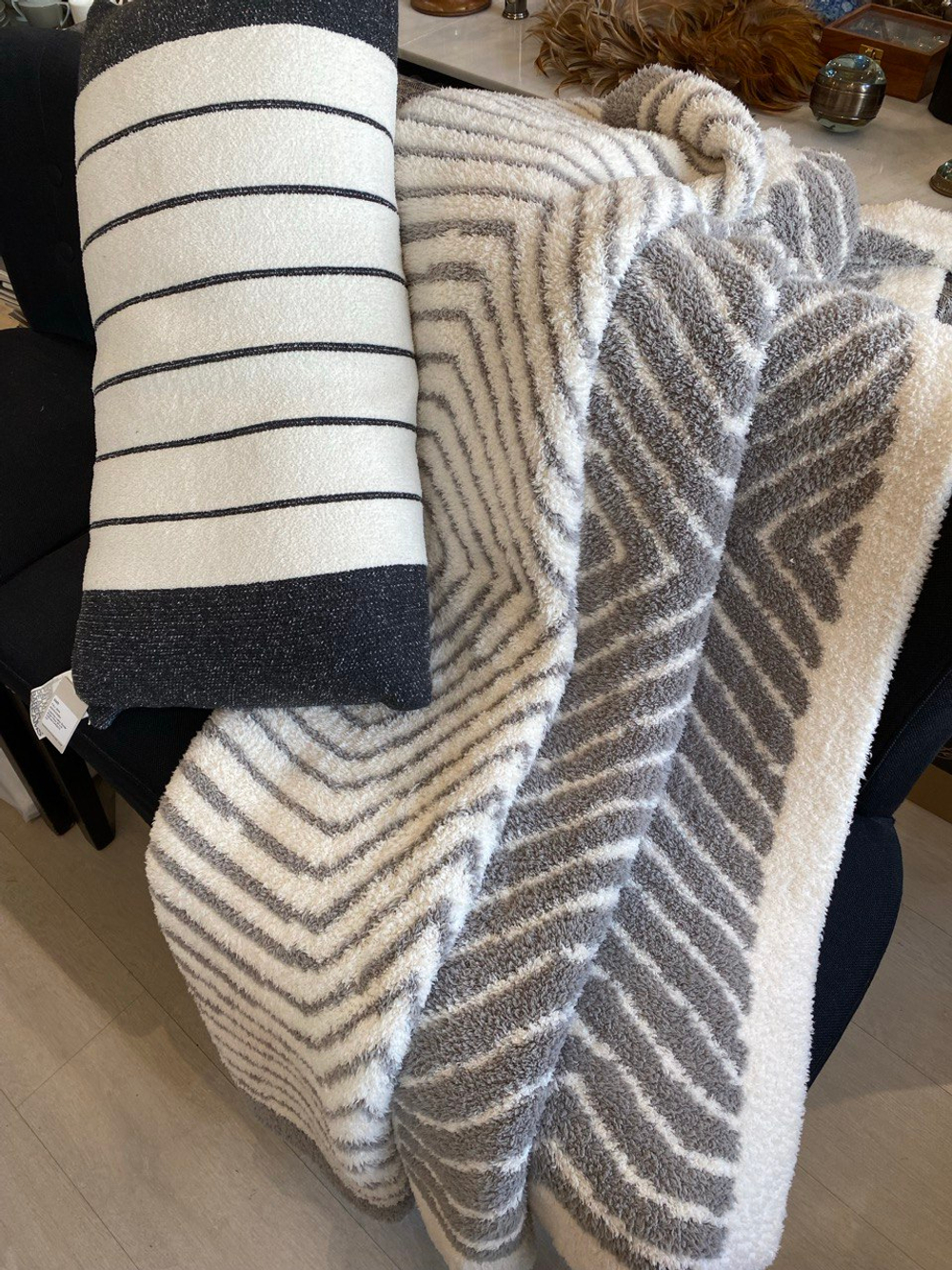 nan Подушка COTTON BORDER STRIPE декоративная Barefoot Dreams 40x76 Бежевый / Черный