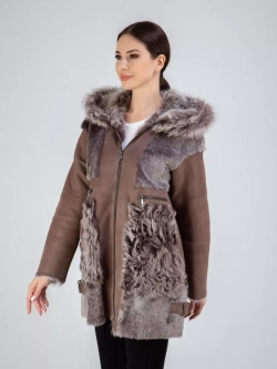 Дубленка зимняя с капюшоном натуральная