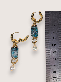 Серьги с хризоколлой и жемчугом