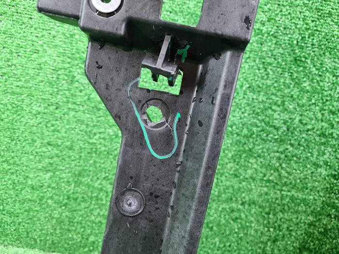 Телевизор Hongqi HS5 (2019-н.в.)