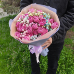 Букет пионовидных кустовых 9шт+ гипсофила