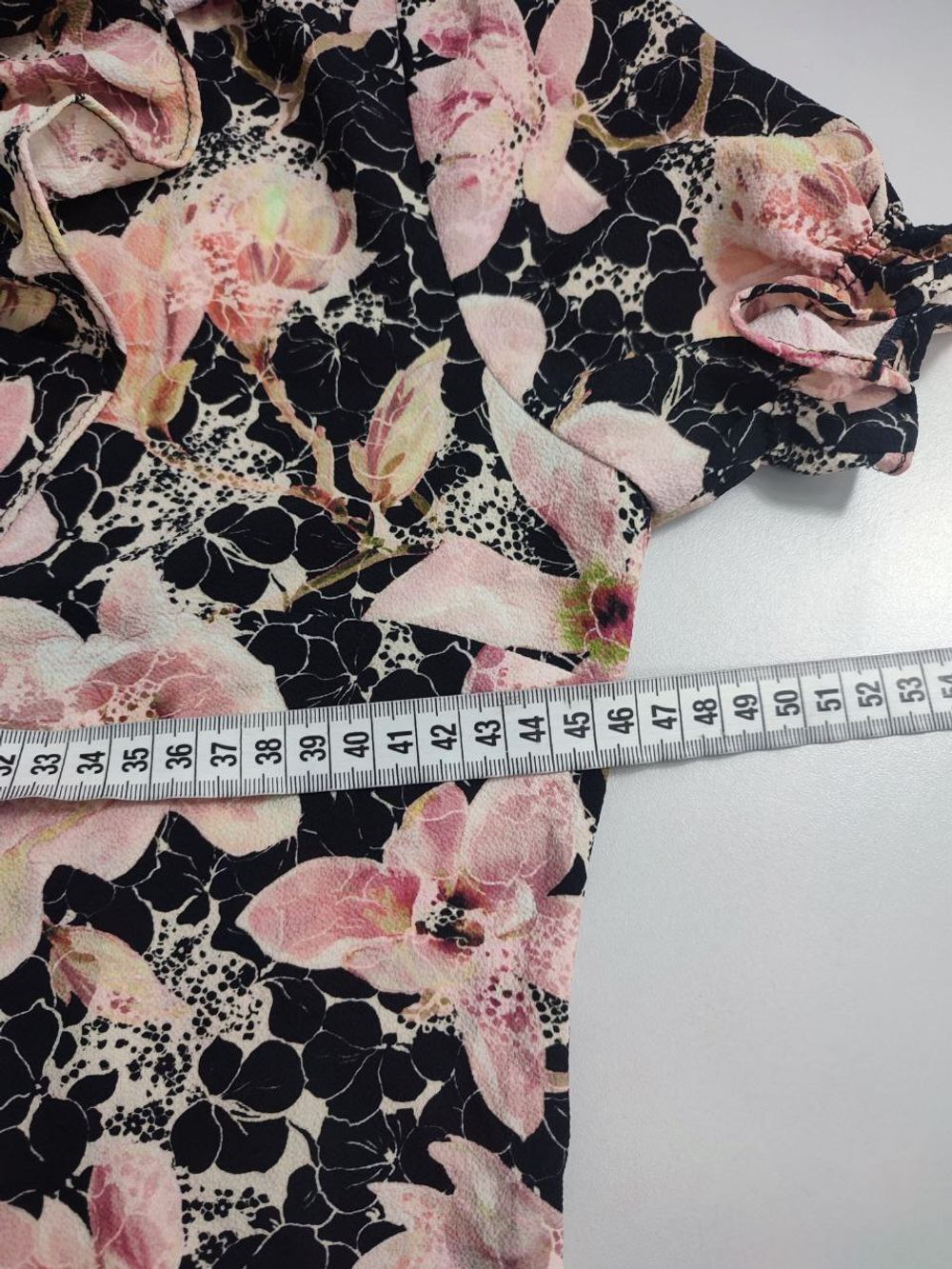 Блузка CTN с цветами 42 размер