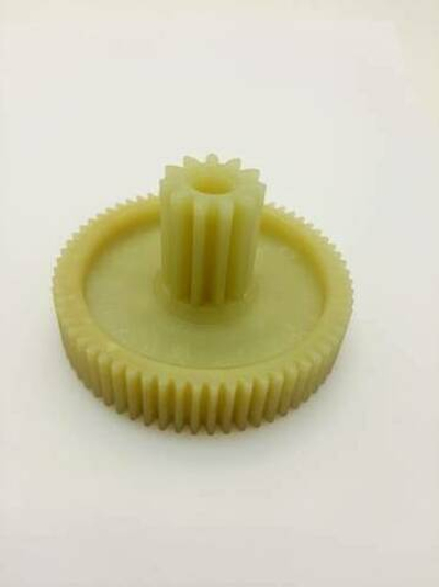 Шестеренка мясорубки Помощница, диаметр 66/20 мм